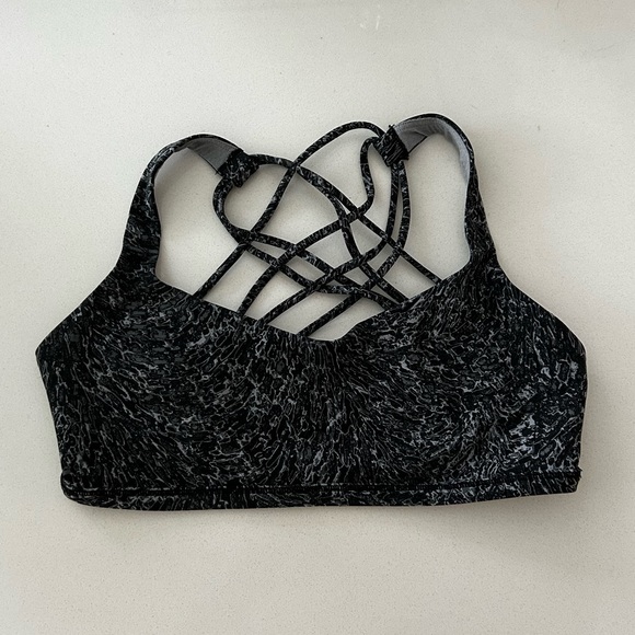 lululemon athletica Tops - Lululemon free to be wild bra
